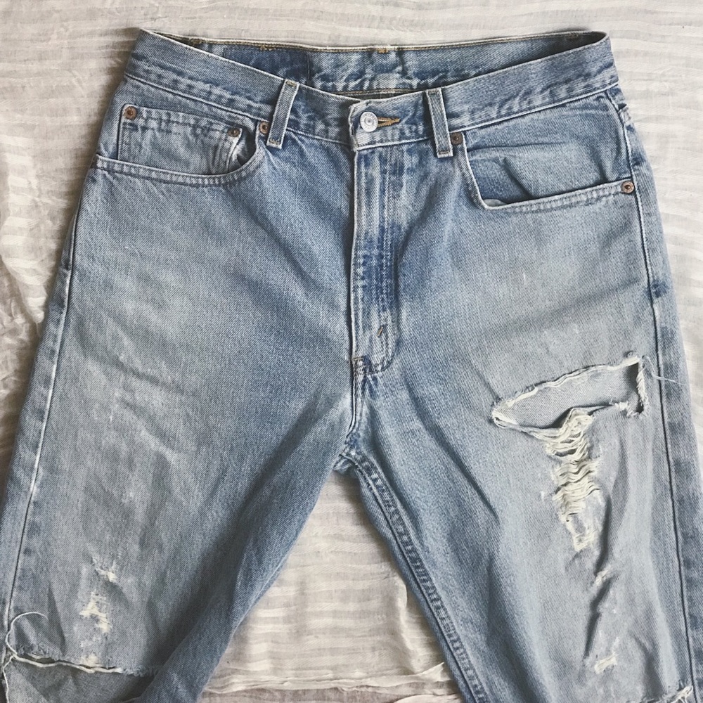 Vintage Levi Distressed Mid Wash 505 Jeans A84